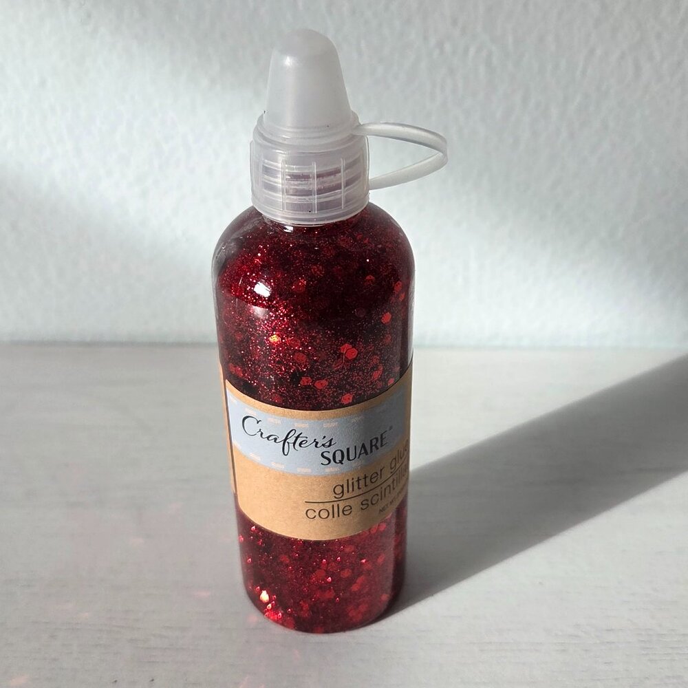 New Crafter's Square Red Glitter Glue 3.8 fl oz